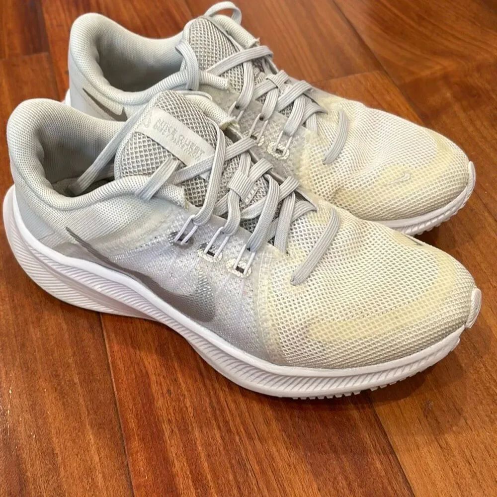 Women, Nike, running shoes, sneaker, Silver mesh, white trim size 6